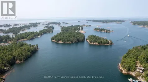 2 A258 Island The Archipelago (archipelago North) ON P0G 1K0