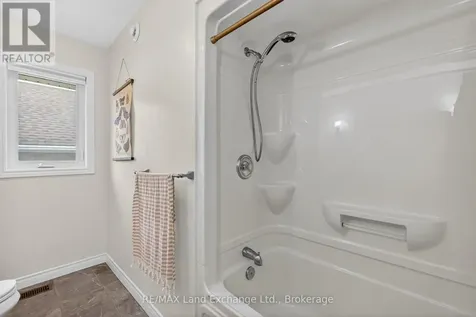 536 Evergreen Court Kincardine ON N2Z 1V3