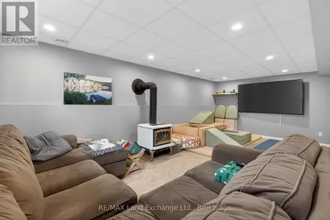 536 Evergreen Court Kincardine ON N2Z 1V3