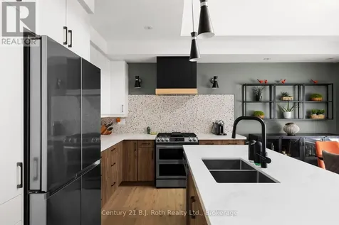 34 Ruby Crescent Orillia ON L3V 8M3