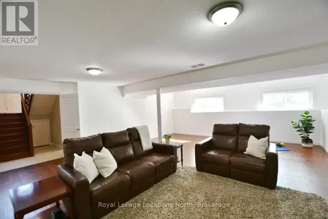 155 Lily Drive Wasaga Beach ON L9Z 2Z5