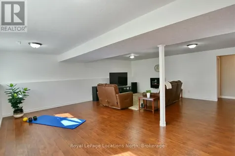 155 Lily Drive Wasaga Beach ON L9Z 2Z5