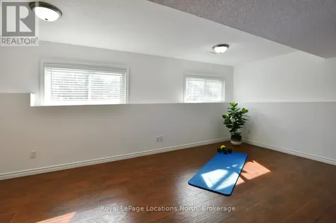 155 Lily Drive Wasaga Beach ON L9Z 2Z5