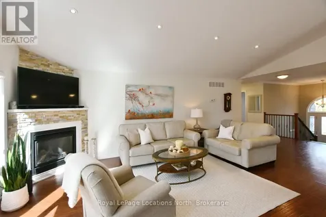 155 Lily Drive Wasaga Beach ON L9Z 2Z5