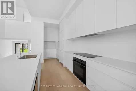 45 Inverness Avenue Ottawa ON K2E 6N6