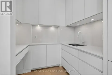 45 Inverness Avenue Ottawa ON K2E 6N6