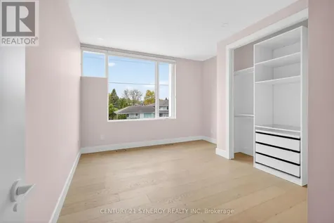 45 Inverness Avenue Ottawa ON K2E 6N6