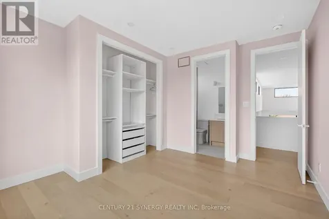 45 Inverness Avenue Ottawa ON K2E 6N6