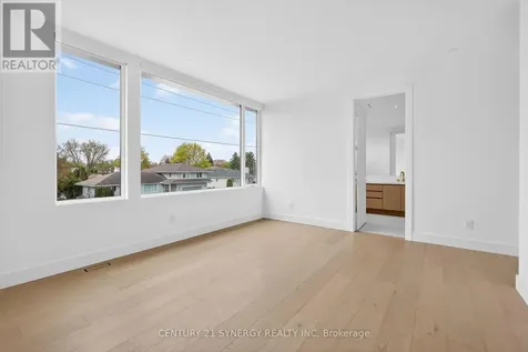 45 Inverness Avenue Ottawa ON K2E 6N6