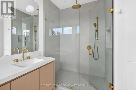 45 Inverness Avenue Ottawa ON K2E 6N6