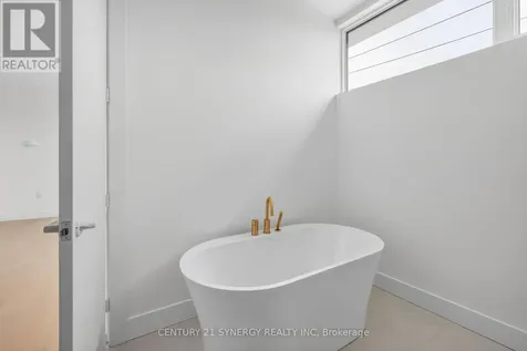 45 Inverness Avenue Ottawa ON K2E 6N6