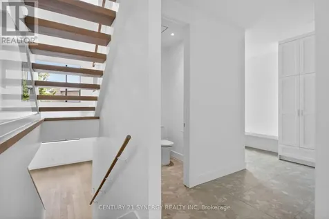 45 Inverness Avenue Ottawa ON K2E 6N6