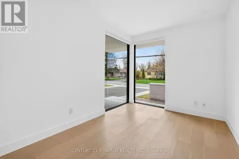 45 Inverness Avenue Ottawa ON K2E 6N6