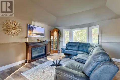 284 Rantz Road Petawawa ON K8H 2W8