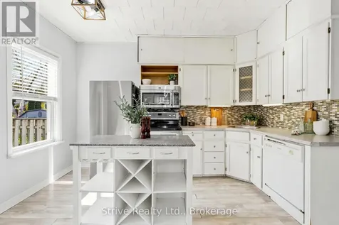 10 Julia Street Port Hope ON L1A 3J2
