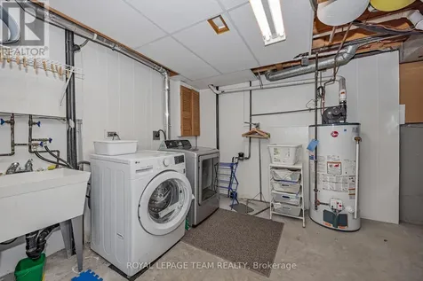 99 Melanie Crescent Ottawa ON K2L 2E4