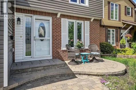 99 Melanie Crescent Ottawa ON K2L 2E4