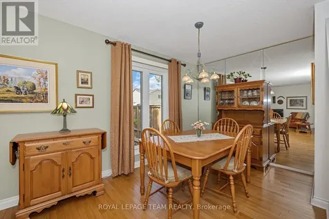 99 Melanie Crescent Ottawa ON K2L 2E4