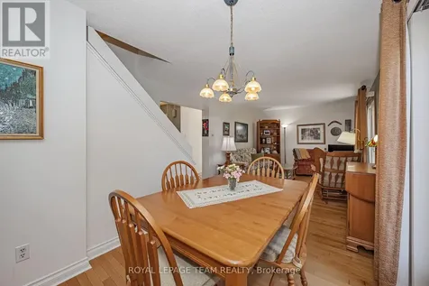 99 Melanie Crescent Ottawa ON K2L 2E4