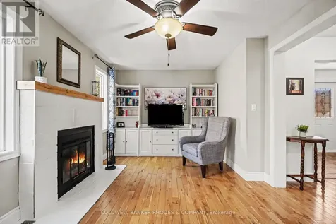 1809 Brousseau Crescent Ottawa ON K1C 2Y5