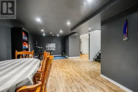 1809 Brousseau Crescent Ottawa ON K1C 2Y5