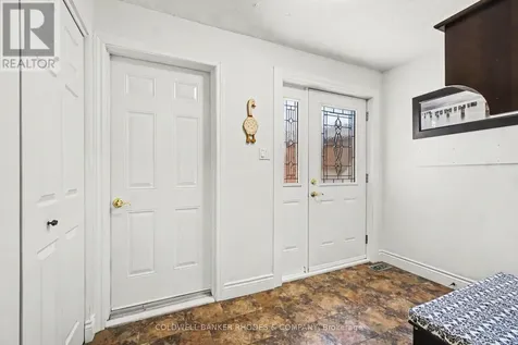 1809 Brousseau Crescent Ottawa ON K1C 2Y5