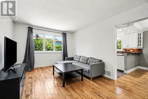1809 Brousseau Crescent Ottawa ON K1C 2Y5