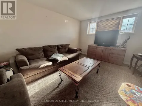 101 Mckenzie Street West Cornwall ON K6K 1W2