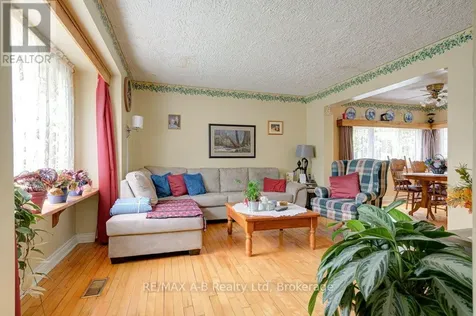 304 Douglas Street West Stratford ON N5A 5R3