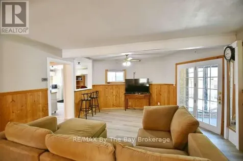 21 Braeside Street Collingwood ON L9Y 0X2