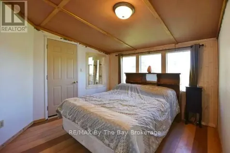 21 Braeside Street Collingwood ON L9Y 0X2