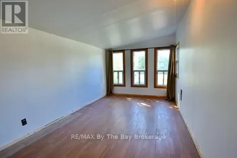 21 Braeside Street Collingwood ON L9Y 0X2