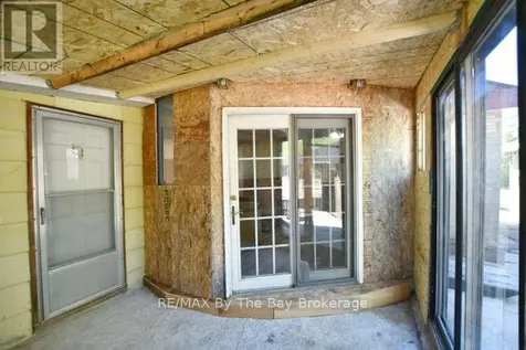 21 Braeside Street Collingwood ON L9Y 0X2