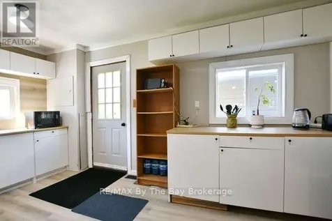 21 Braeside Street Collingwood ON L9Y 0X2