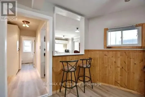 21 Braeside Street Collingwood ON L9Y 0X2