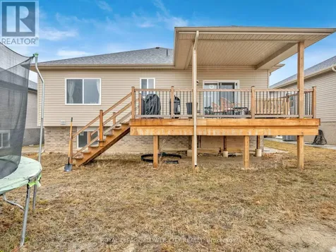 49 Kingsbridge Drive Amherstburg ON N9V 4A5