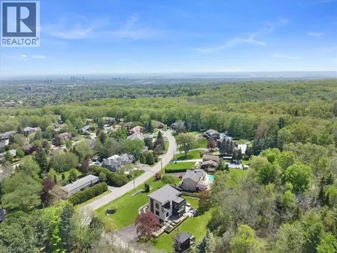 1309 Beaufort Drive Burlington ON L7P 4V9