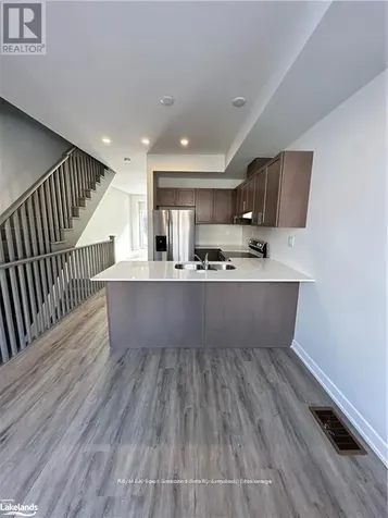 72 Winters Crescent Collingwood ON L9Y 5T1