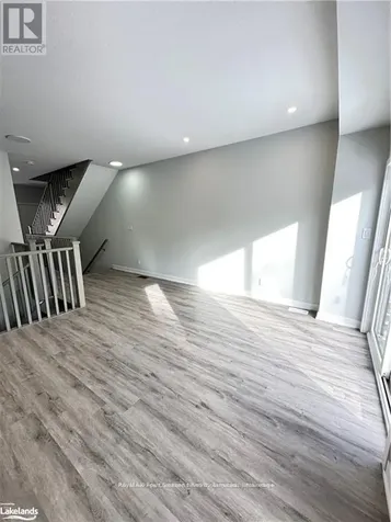 72 Winters Crescent Collingwood ON L9Y 5T1