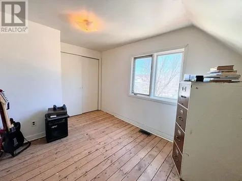 25 Neebig Avenue Manitouwadge ON P0T 2C0