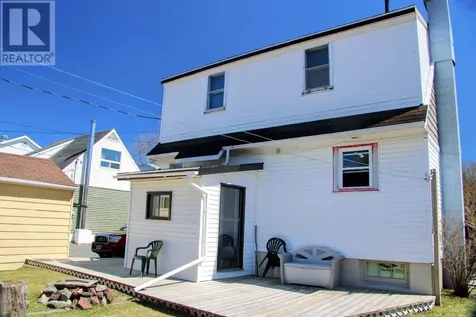 25 Neebig Avenue Manitouwadge ON P0T 2C0