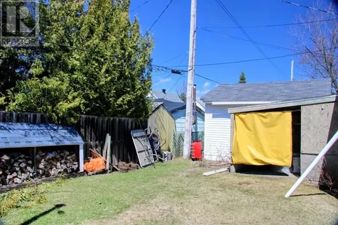 25 Neebig Avenue Manitouwadge ON P0T 2C0
