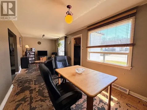 25 Neebig Avenue Manitouwadge ON P0T 2C0