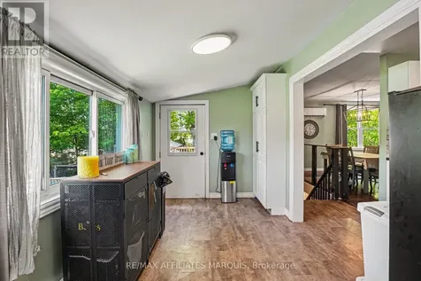 10 Bay Road Rideau Lakes ON K0G 1L0