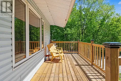 10 Bay Road Rideau Lakes ON K0G 1L0