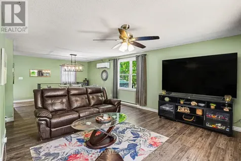 10 Bay Road Rideau Lakes ON K0G 1L0