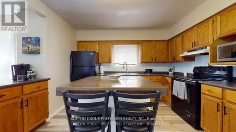 46 Owaissa Street St. Thomas ON N5P 1T2