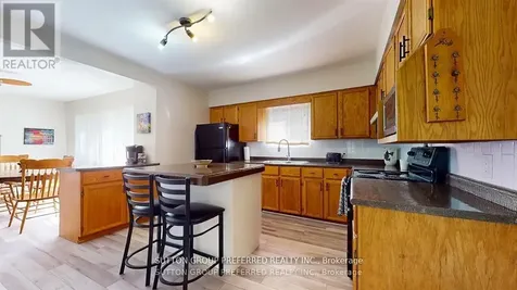 46 Owaissa Street St. Thomas ON N5P 1T2