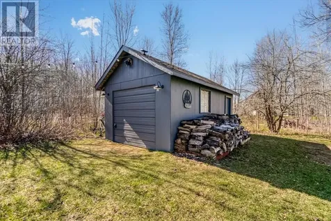 35 Maplewood Trail Kagawong ON P0P 1J0