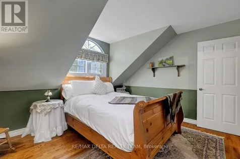 1079 Laporte Street Ottawa ON K1J 7B3